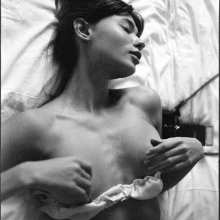 anna.ralphs-2022-10-28-2658229840-for-photographs-on-film-a-separate-love.-color-phot