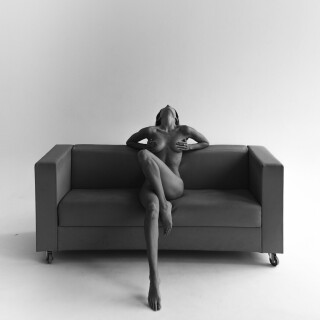 anna.ralphs-2022-12-16-2718056085-black-and-white-photo-and-color