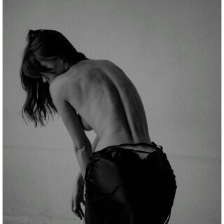 anna.ralphs-2023-01-24-2753414428-Im-not-a-fan-of-black-and-white-photos-but-I-thin