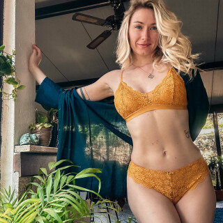 06-04-2023_2161x2881_df418a2b048ded90004c27834f2ce1aa2ff5e12784b39bc0