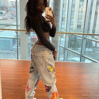 nikyymodel---CWu587HMlHw